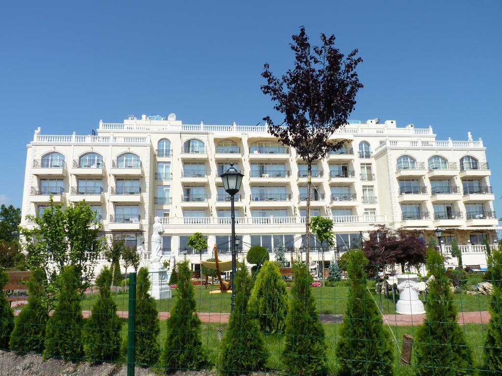 Therma Palace - Private Beach & Free Parking Kranevo Exterior photo